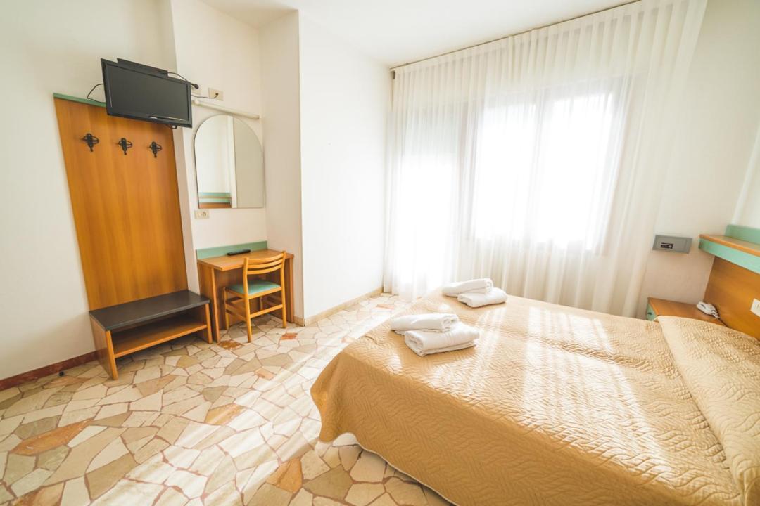 Hotel Grand Prix Соттомаріна Екстер'єр фото