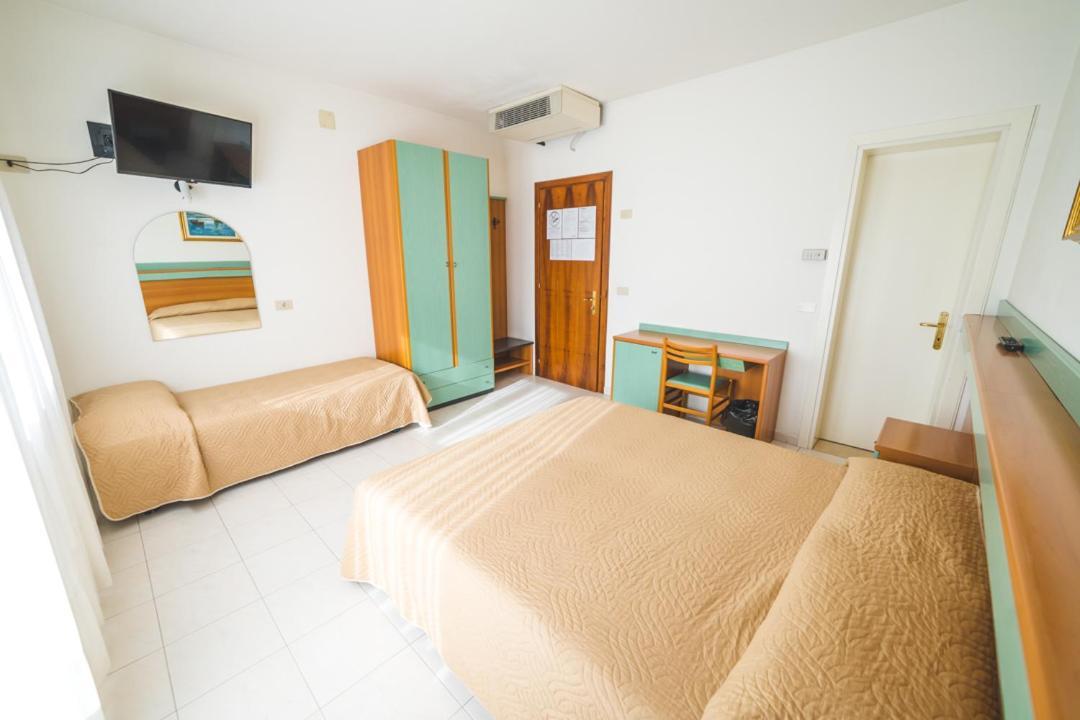 Hotel Grand Prix Соттомаріна Екстер'єр фото