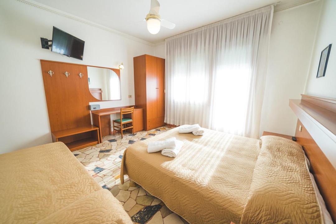Hotel Grand Prix Соттомаріна Екстер'єр фото