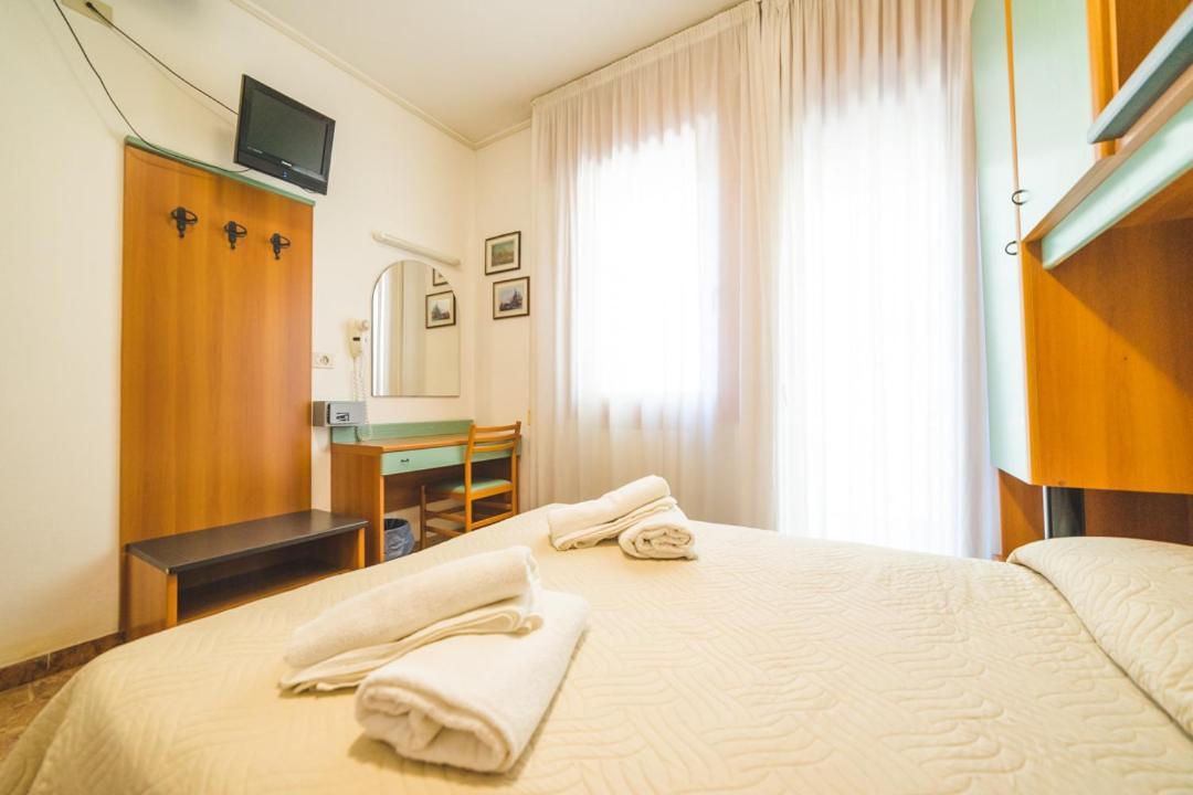 Hotel Grand Prix Соттомаріна Екстер'єр фото