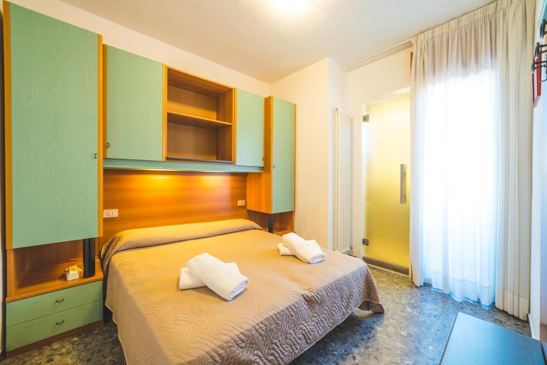 Hotel Grand Prix Соттомаріна Екстер'єр фото