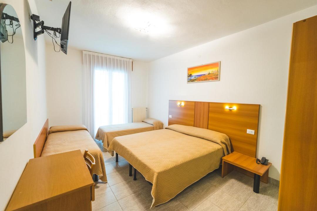 Hotel Grand Prix Соттомаріна Екстер'єр фото