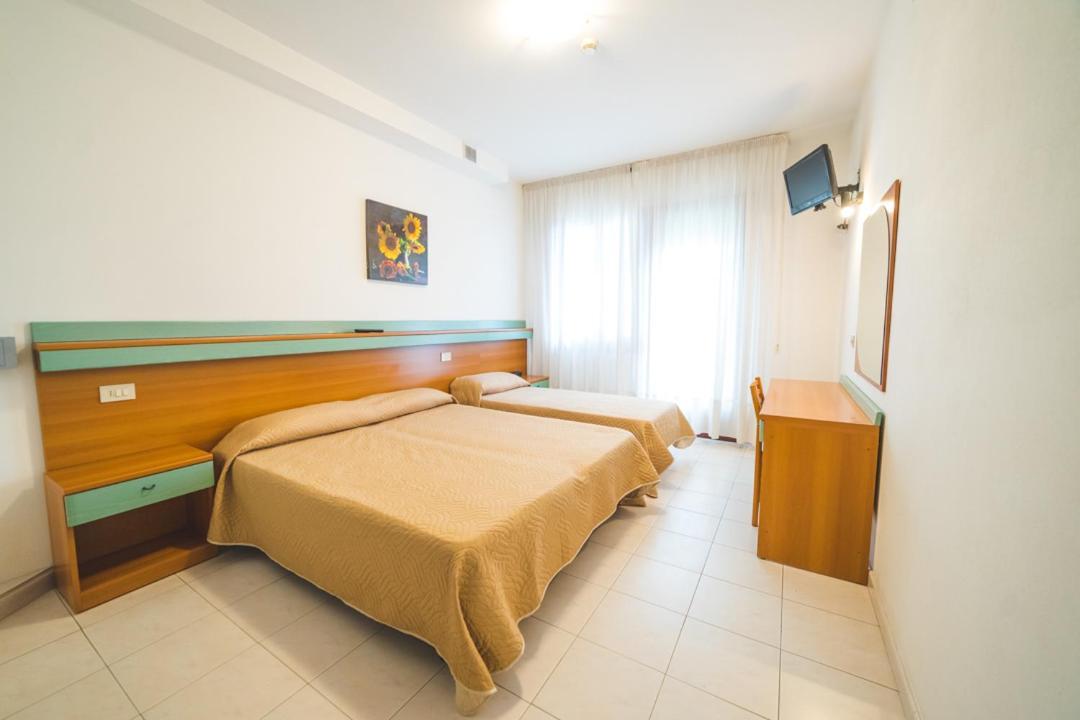 Hotel Grand Prix Соттомаріна Екстер'єр фото