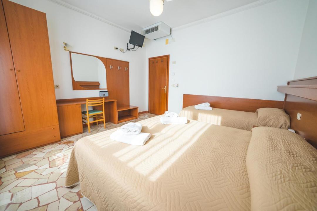 Hotel Grand Prix Соттомаріна Екстер'єр фото