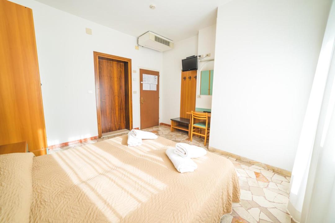 Hotel Grand Prix Соттомаріна Екстер'єр фото